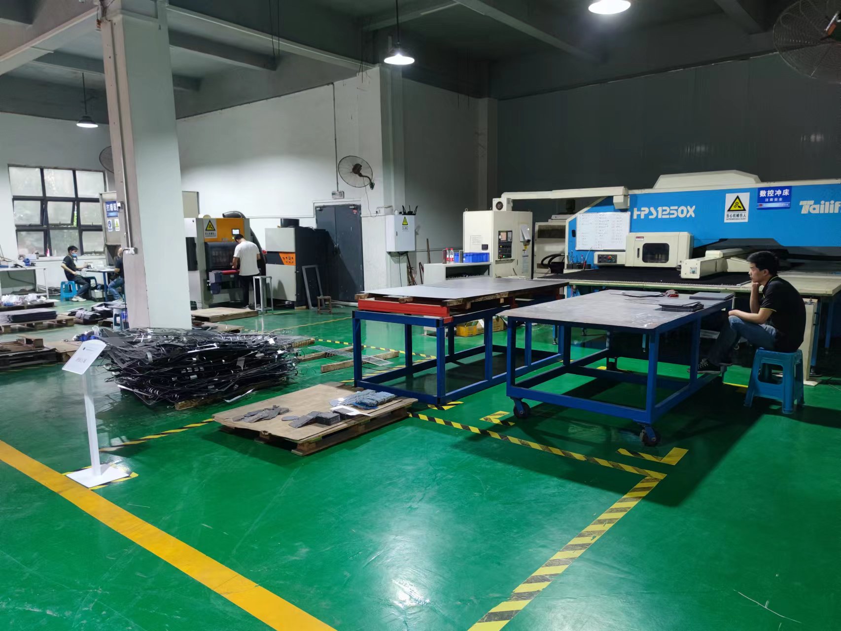 精密鈑金車間整理，整頓，全面推行7S標準化建設